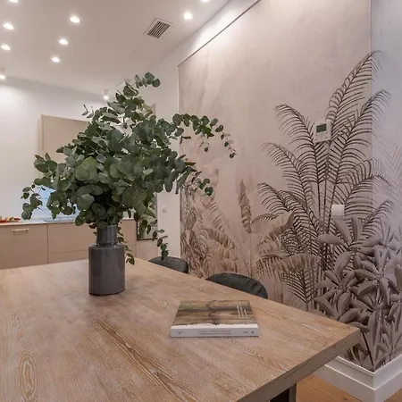 Xpce Cathedral - Luxury Flat Apartman *