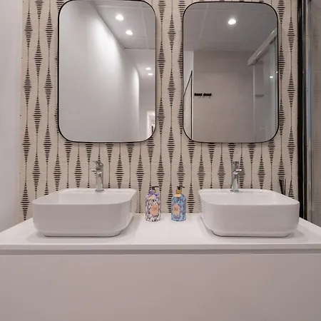 Xpce Cathedral - Luxury Flat Apartman
